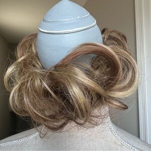 NWOT! Luxury Scrunchy Hair Accessory